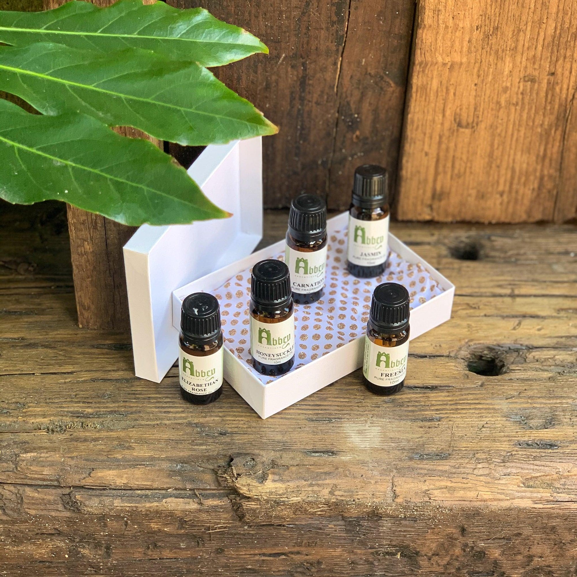 Una guida agli oli profumati: rispondiamo alle vostre domande - Abbey Essentials
